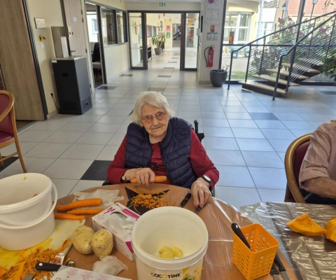 L'atelier épluchage de légumes